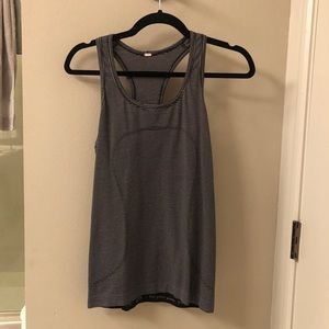 Lululemon workout tank